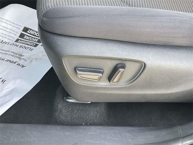 used 2024 Toyota Highlander car, priced at $37,499