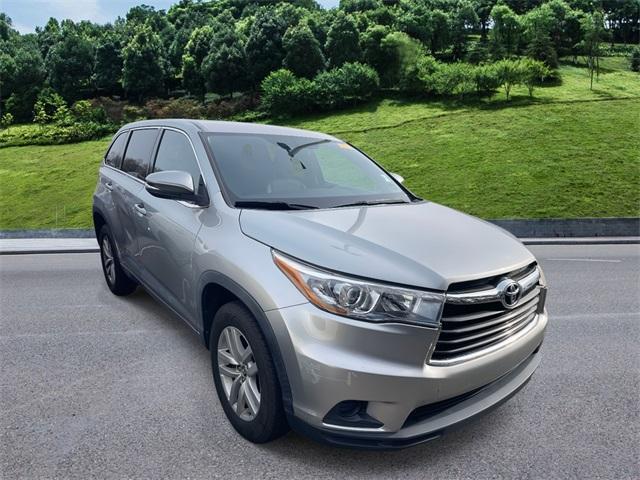 used 2016 Toyota Highlander car, priced at $16,950
