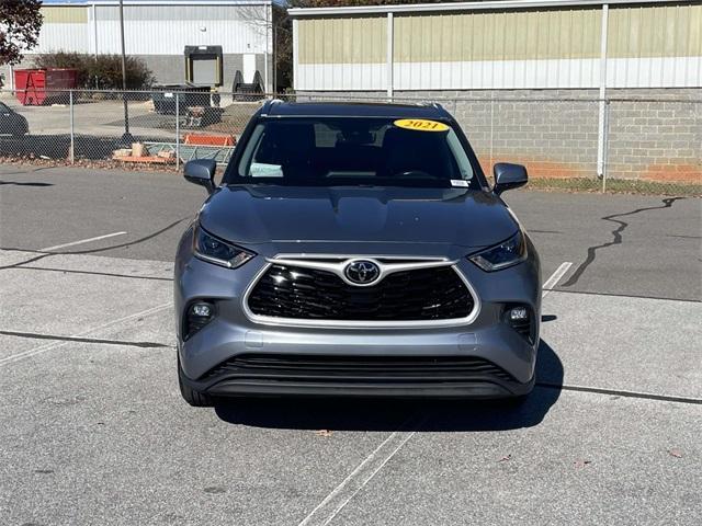 used 2021 Toyota Highlander car, priced at $30,392