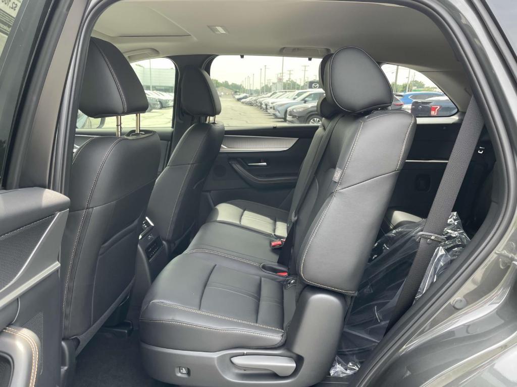 new 2025 Mazda CX-90 car, priced at $43,695