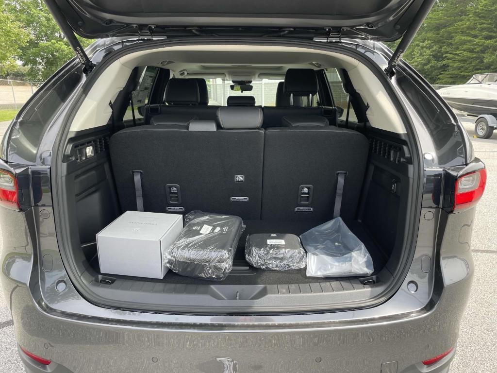new 2025 Mazda CX-90 car, priced at $43,695