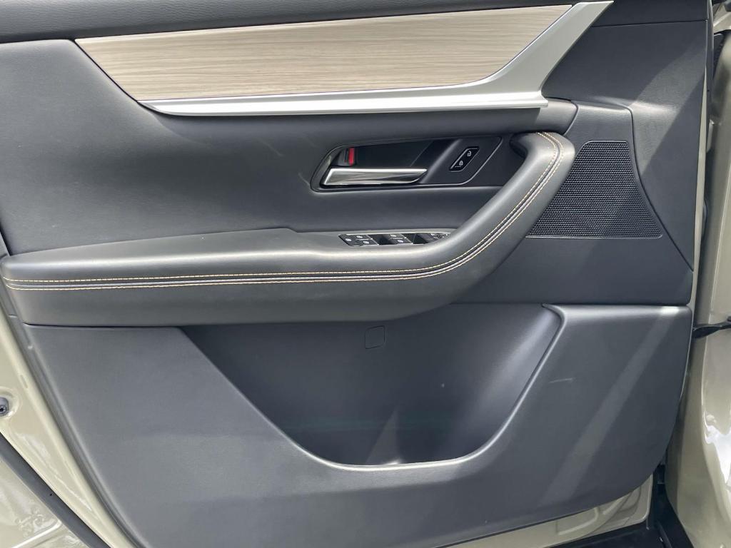 new 2025 Mazda CX-70 PHEV car, priced at $57,370