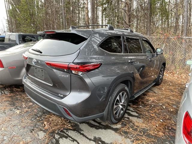 used 2023 Toyota Highlander Hybrid car, priced at $38,104