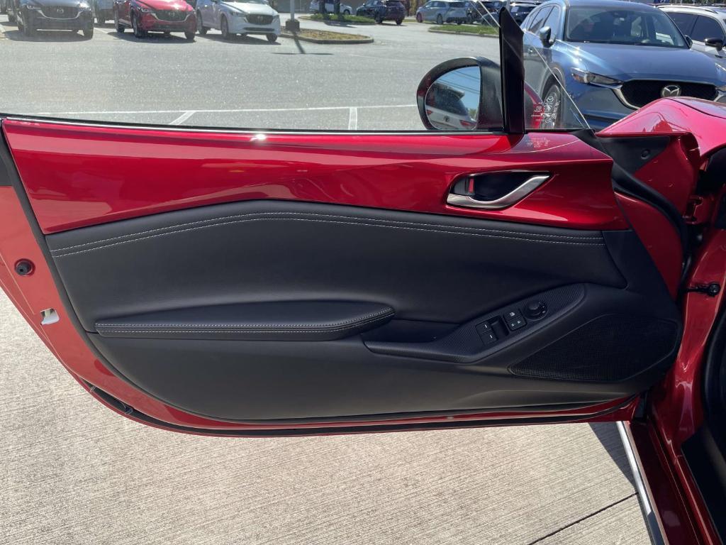 new 2025 Mazda MX-5 Miata RF car, priced at $40,460