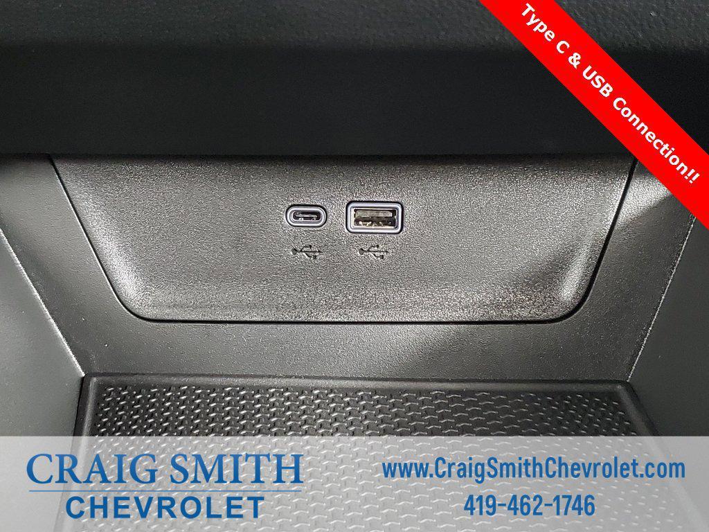 new 2026 Chevrolet Equinox car, priced at $33,945