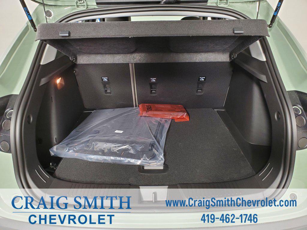 new 2025 Chevrolet Trax car, priced at $26,090