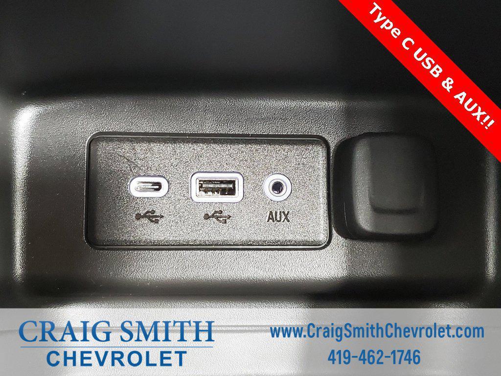 used 2023 Chevrolet Equinox car, priced at $24,369