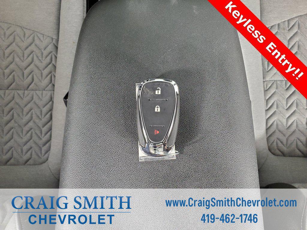 used 2023 Chevrolet Equinox car, priced at $24,369