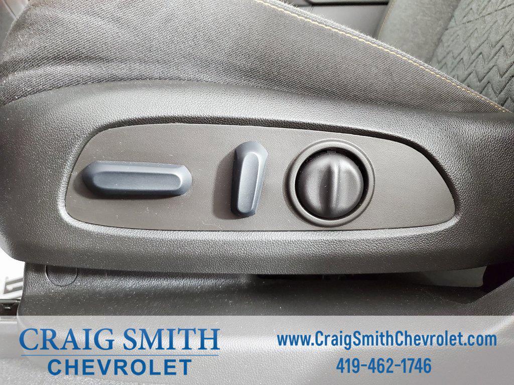 used 2022 Chevrolet Equinox car, priced at $22,121