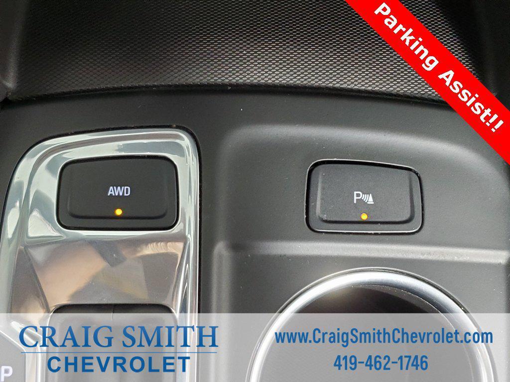 used 2022 Chevrolet Equinox car, priced at $22,121