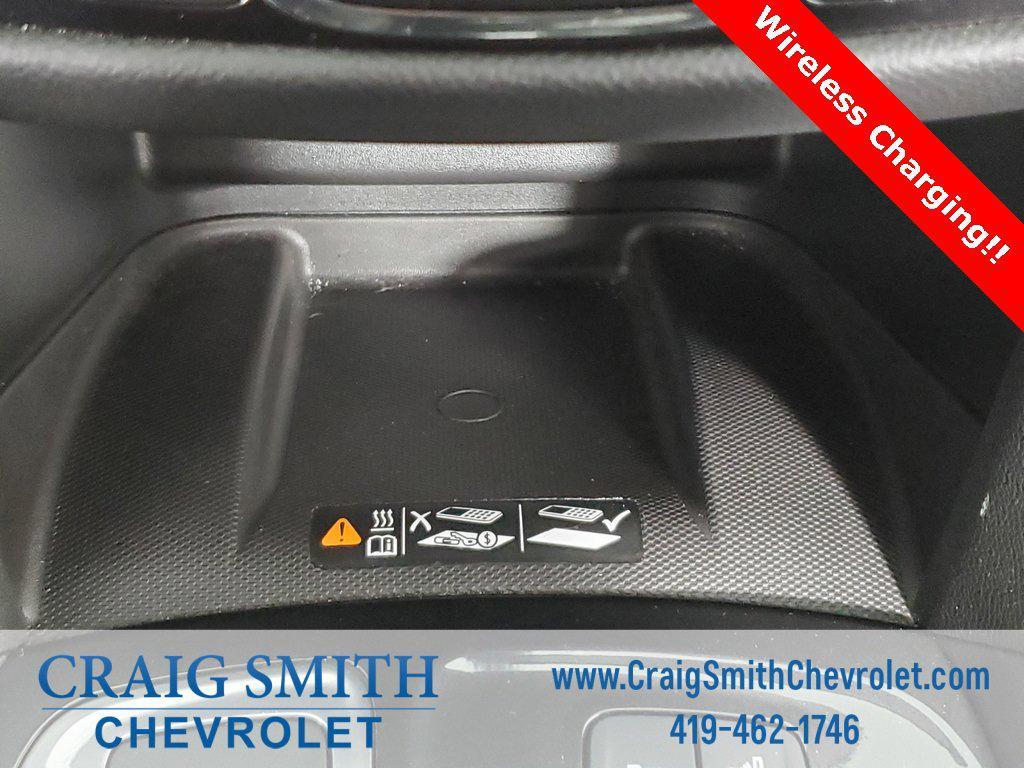 used 2022 Chevrolet Equinox car, priced at $25,460