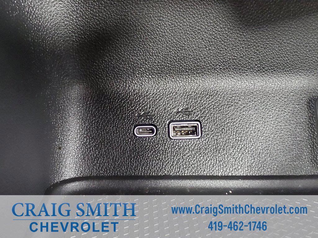 used 2024 Chevrolet Traverse car, priced at $37,498