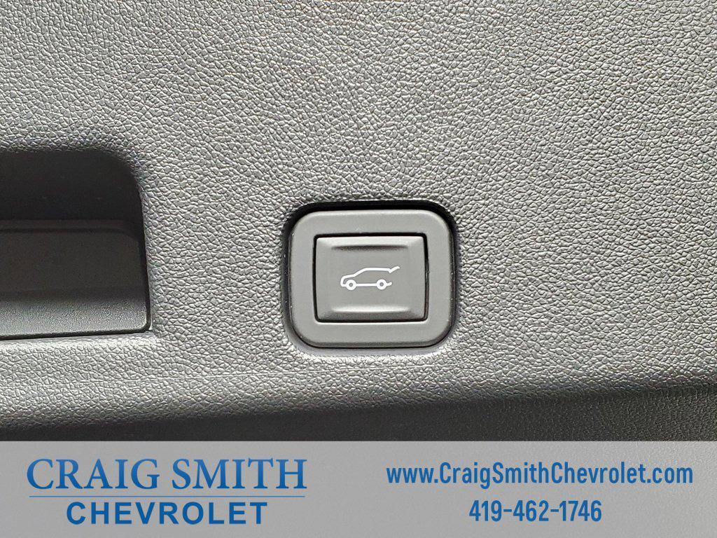 used 2024 Chevrolet Traverse car, priced at $37,498