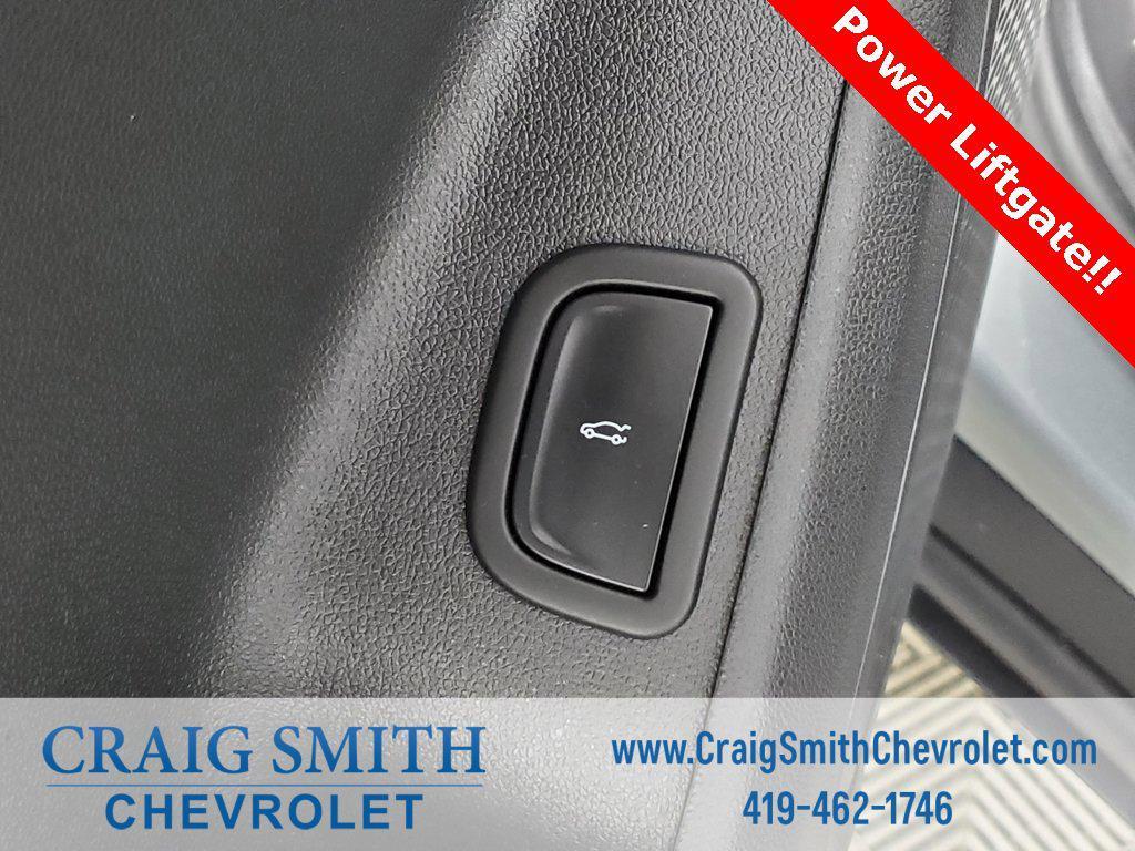 used 2024 Chevrolet Traverse car, priced at $37,498