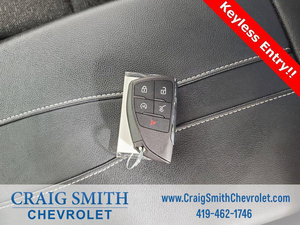 used 2024 Chevrolet Traverse car, priced at $37,498