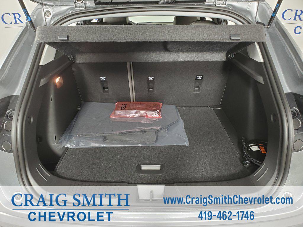 new 2025 Chevrolet Trax car, priced at $26,255
