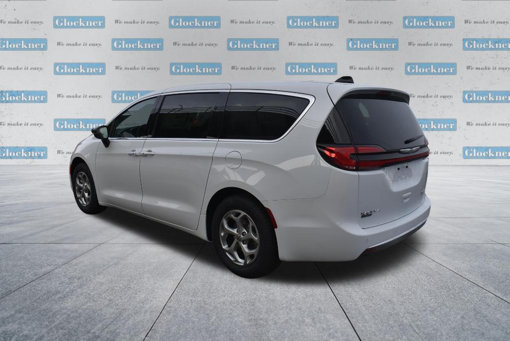 new 2024 Chrysler Pacifica car, priced at $48,059