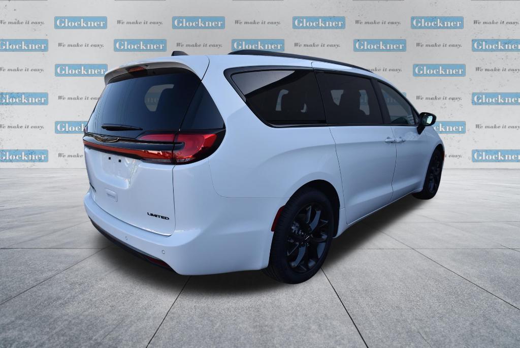 new 2024 Chrysler Pacifica car, priced at $49,675