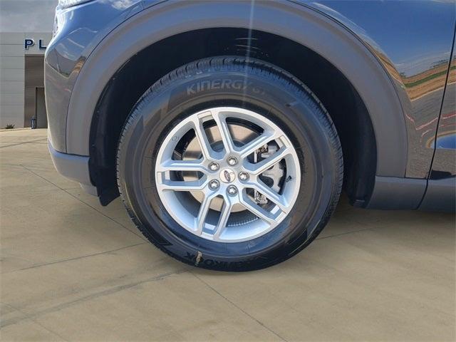 new 2025 Ford Explorer car, priced at $42,581