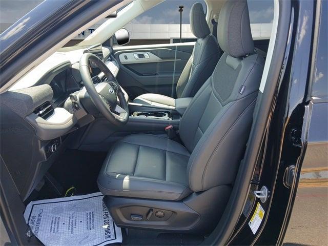 new 2025 Ford Explorer car, priced at $42,581