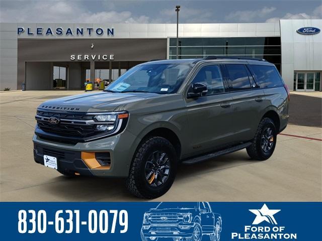 new 2025 Ford Expedition car, priced at $83,945