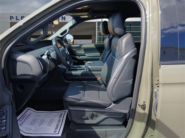 new 2025 Ford Expedition car, priced at $83,945