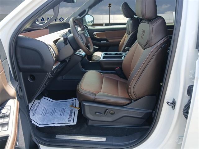 new 2025 Ford Expedition car, priced at $84,923