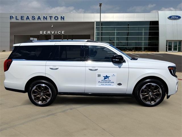 new 2025 Ford Expedition car, priced at $84,923