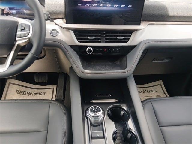 new 2025 Ford Explorer car, priced at $42,581
