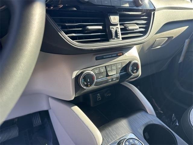new 2025 Ford Escape car, priced at $25,250