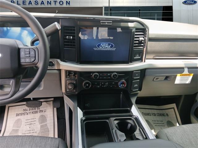 new 2025 Ford F-250 car, priced at $66,070