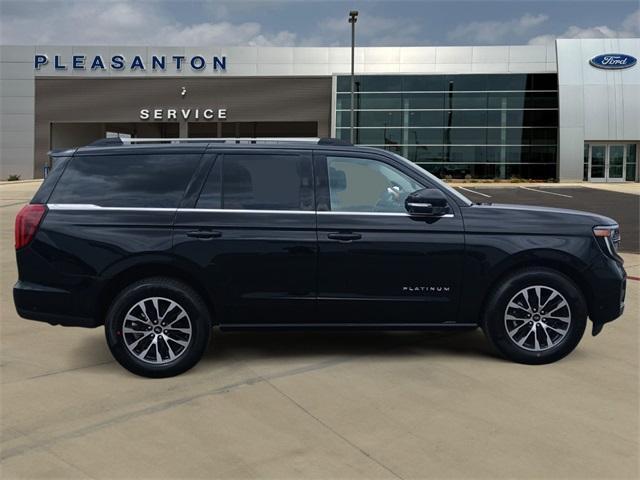 new 2025 Ford Expedition car, priced at $76,945