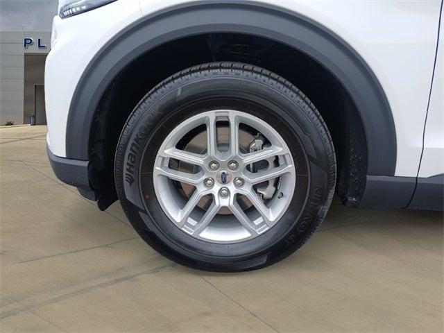 new 2025 Ford Explorer car, priced at $40,888