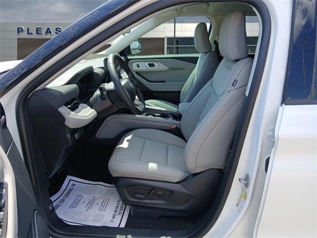 new 2025 Ford Explorer car, priced at $43,560