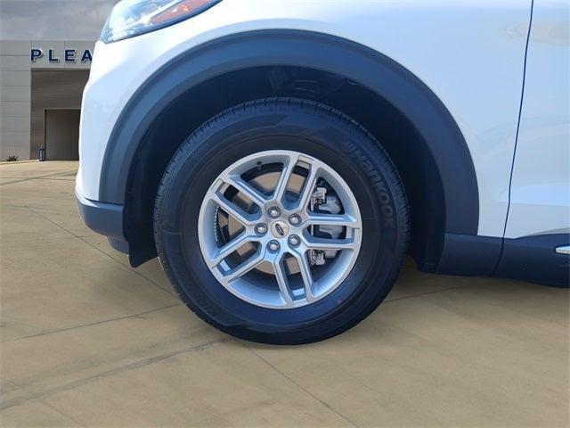 new 2025 Ford Explorer car, priced at $43,250