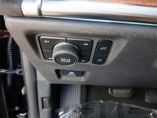 new 2025 Ford Expedition car, priced at $84,987