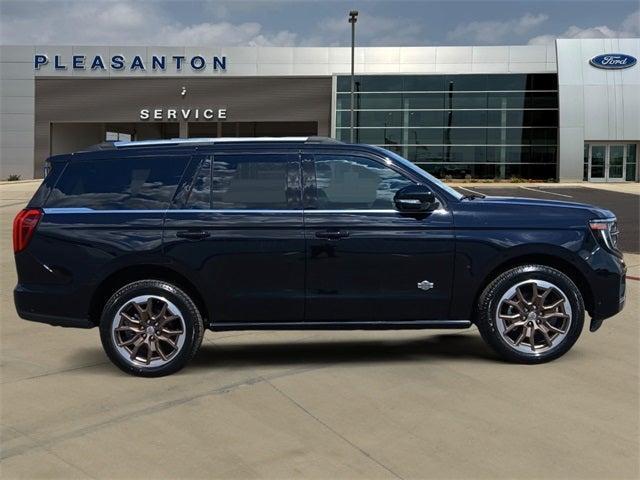new 2025 Ford Expedition car, priced at $84,987