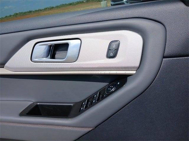 new 2025 Ford Explorer car, priced at $40,500