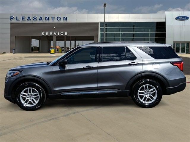 new 2025 Ford Explorer car, priced at $39,581