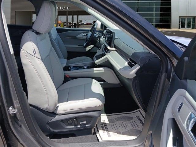 new 2025 Ford Explorer car, priced at $42,250
