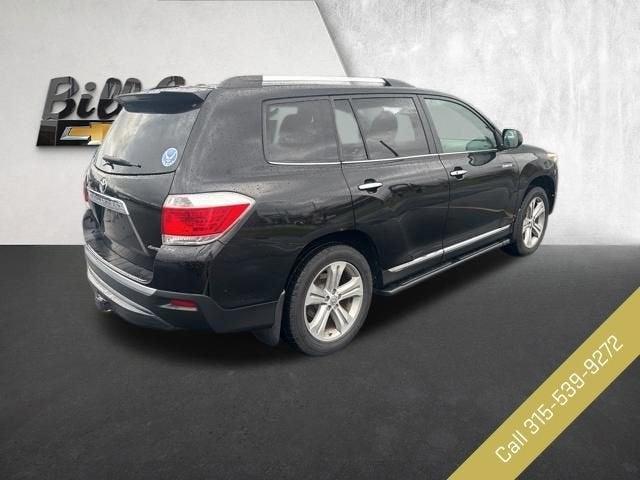 used 2013 Toyota Highlander car, priced at $14,000