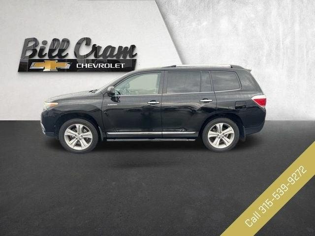 used 2013 Toyota Highlander car, priced at $14,000