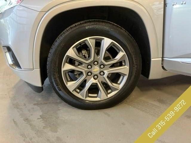 used 2021 Chevrolet Traverse car, priced at $32,500