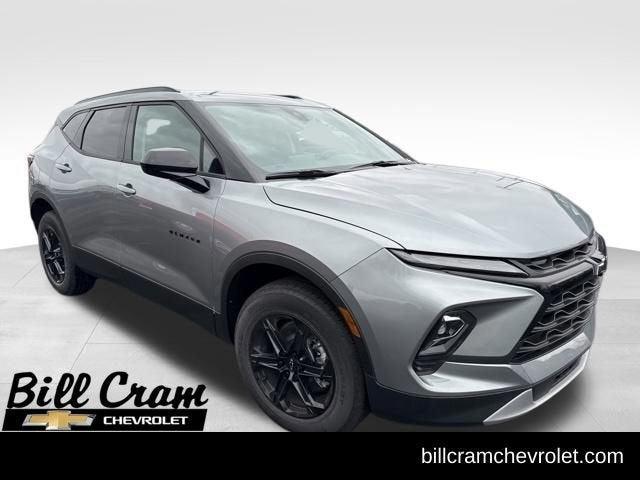 new 2025 Chevrolet Blazer car, priced at $40,605