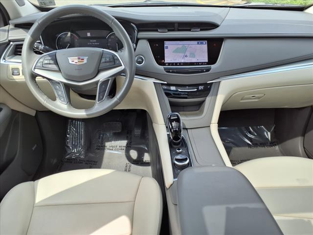 used 2022 Cadillac XT5 car, priced at $30,995