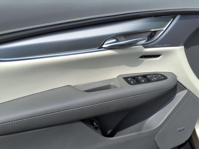 used 2022 Cadillac XT5 car, priced at $30,995