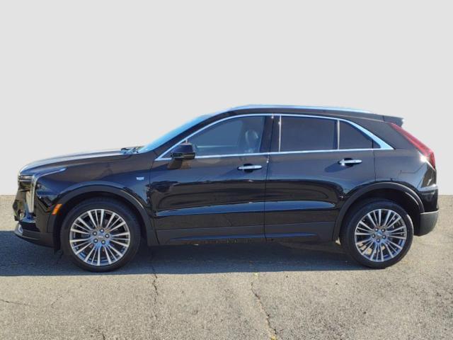 used 2024 Cadillac XT4 car, priced at $39,995