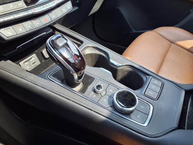 used 2022 Cadillac XT4 car, priced at $28,995