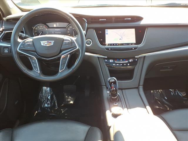 used 2023 Cadillac XT5 car, priced at $30,995