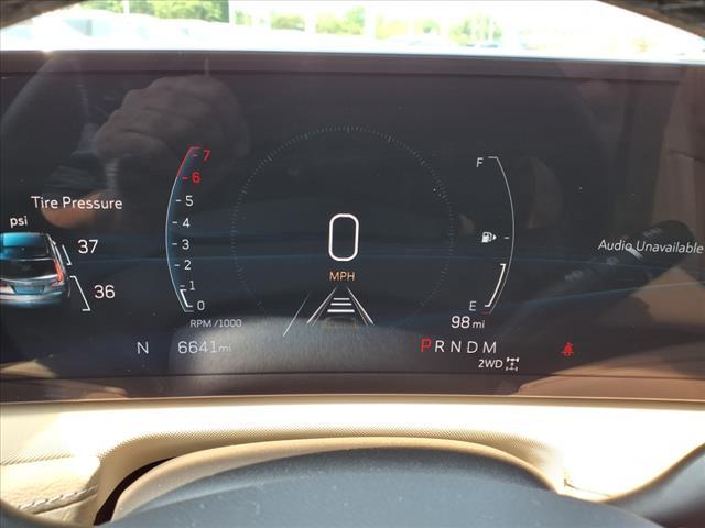 used 2024 Cadillac XT4 car, priced at $35,995